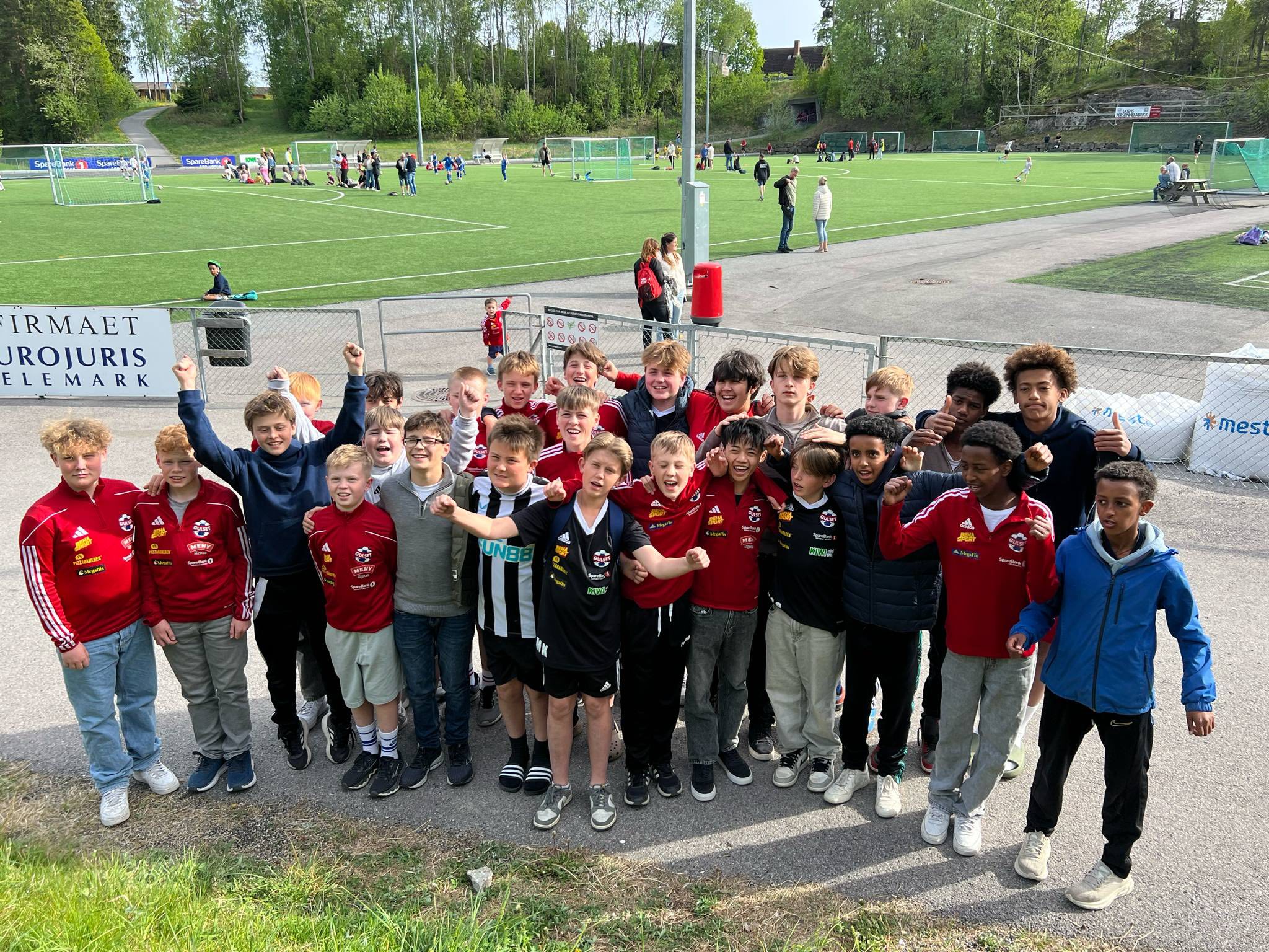 Gulset-spillere samlet